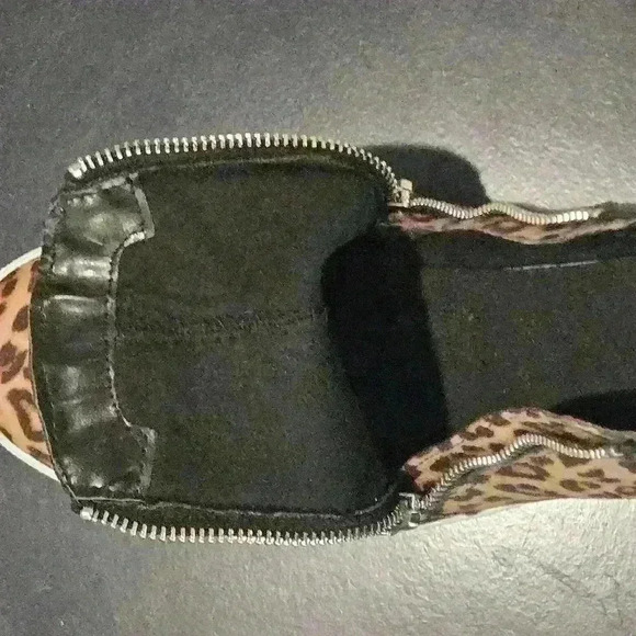 Soda Lepord Print Wedge Platform Sneaker Size 11 - Picture 4 of 6